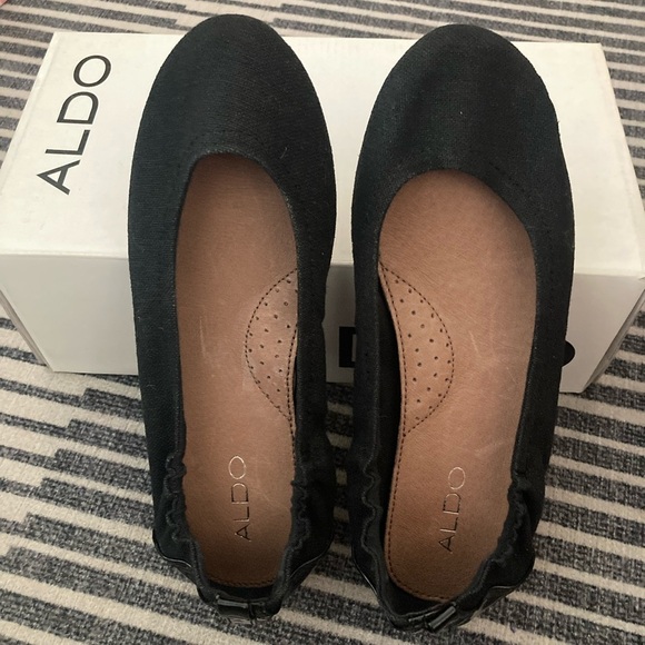 ALDO Black Flats | Size 38 EU / 7.5 US | New with Box - Picture 1 of 2